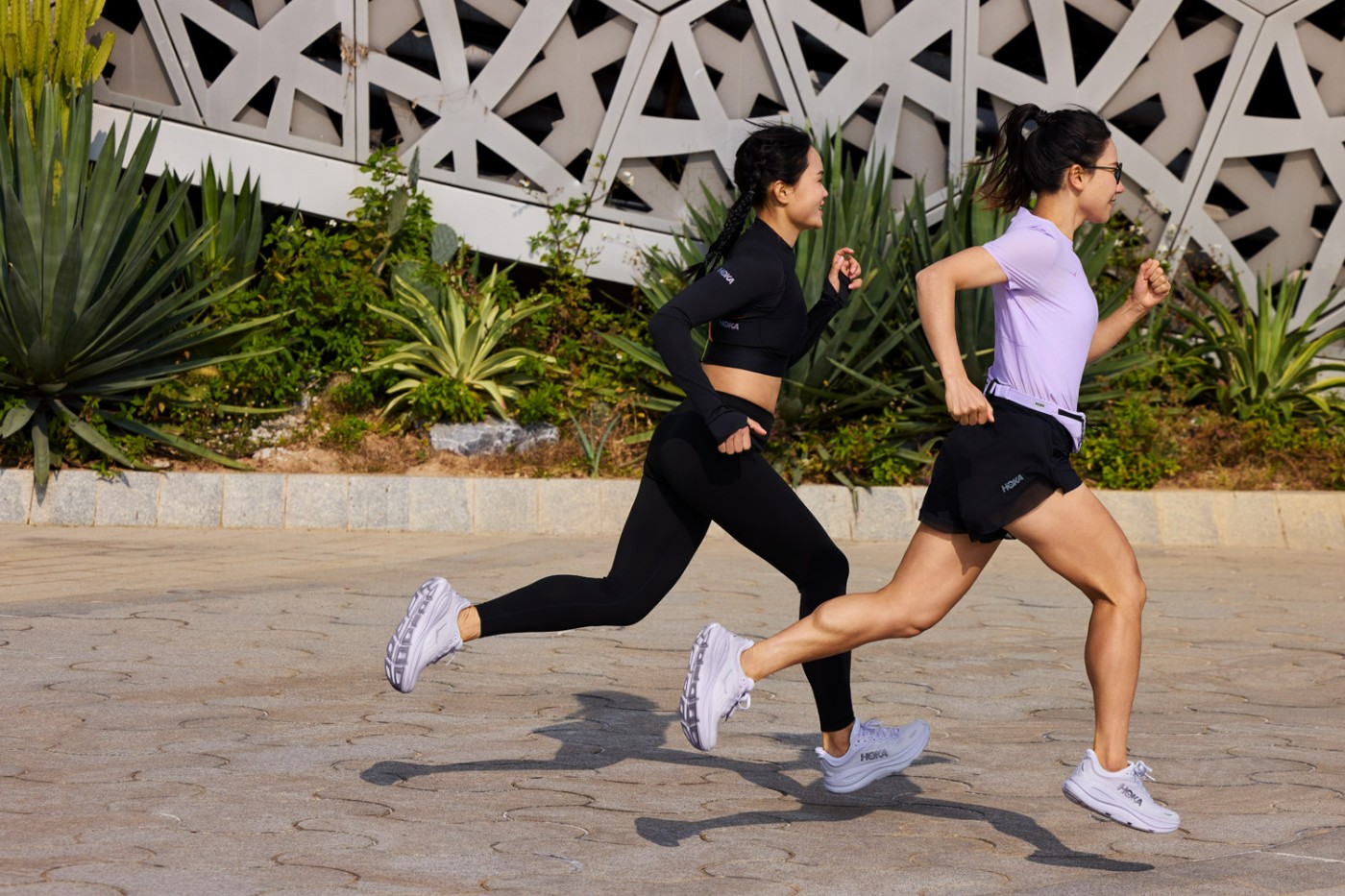 BONDI 9,HOKA ONE ONE  颜值不低啊！BONDI 9 新配色怎么样？