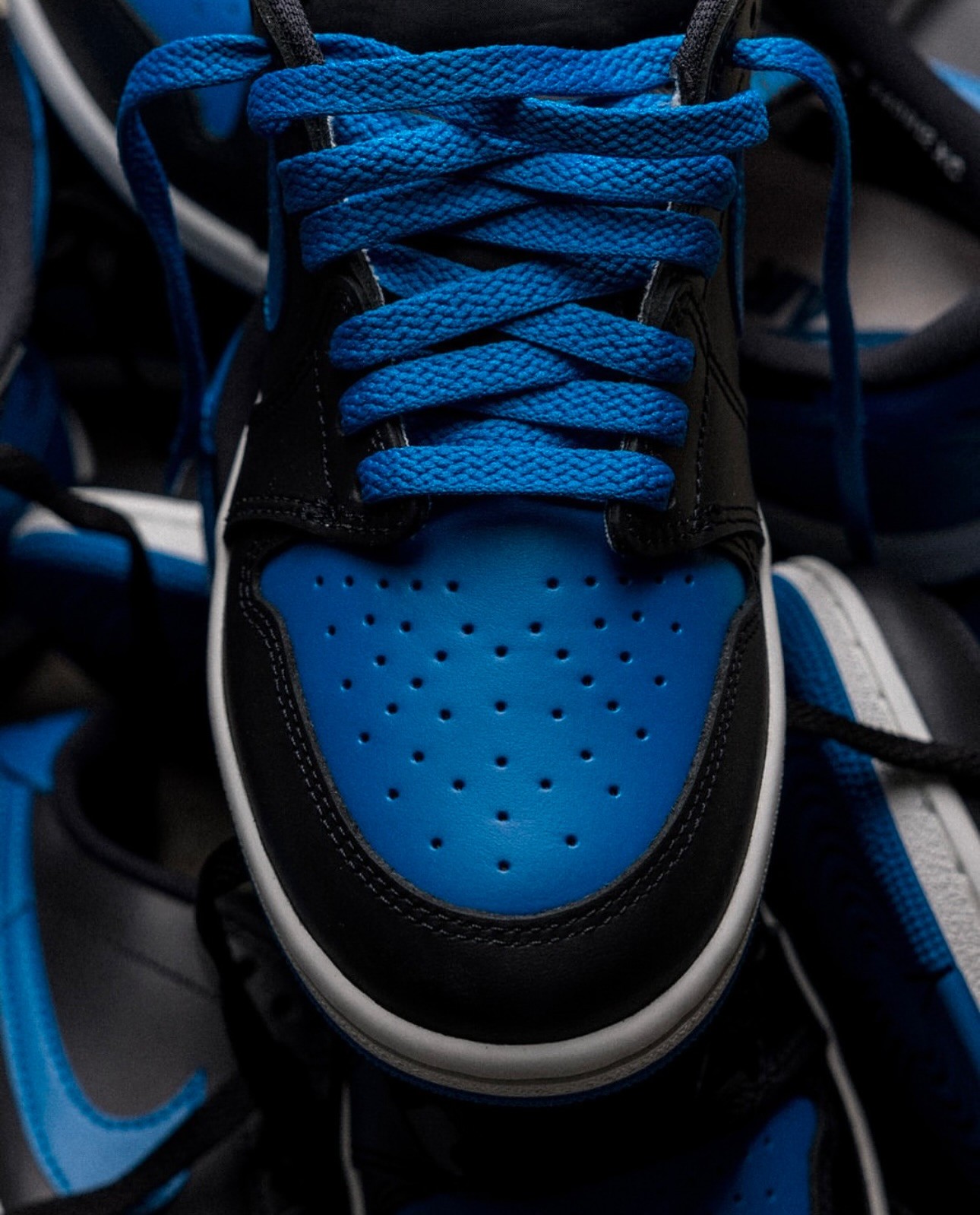 IB1981-004,AJ1,Air Jordan ,1,低  OG 规格！低帮皇家蓝 Air Jordan 1 官图来了！