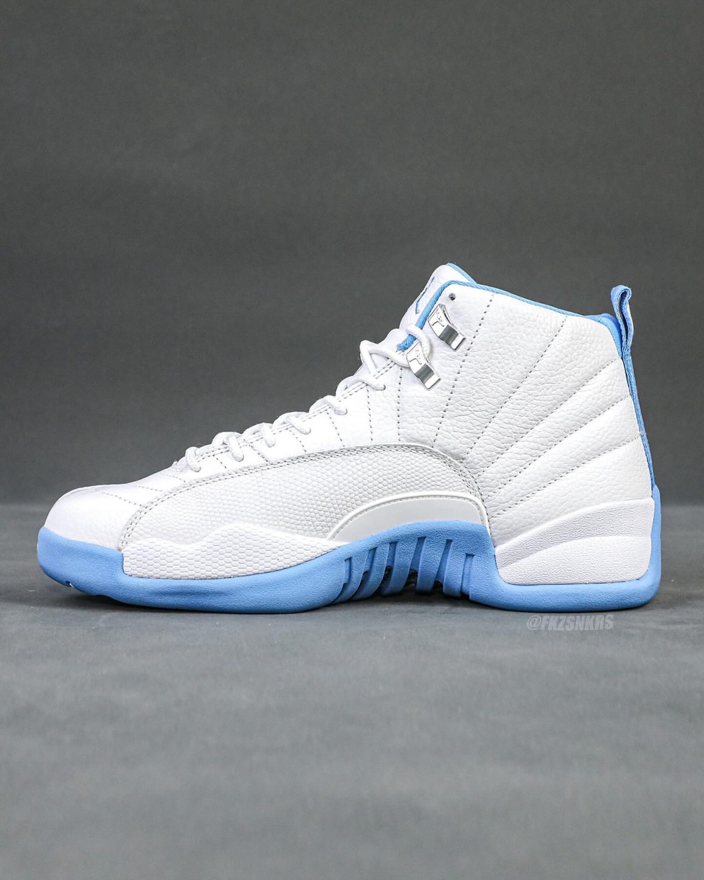 Air Jordan 12,Melo,CT8013-112  越看越美！都在等的「甜瓜 AJ」来了！