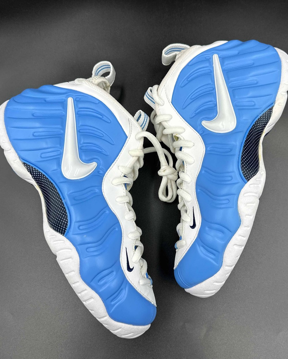 Nike,Air Foamposite Pro,Univer  全体起立！苦等 20 多年「北卡泡」终于复刻了！