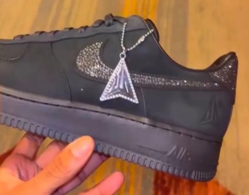 Ja Morant,Nike,Air Force 1 Low  施华洛世奇 x 莫兰特联名曝光！是 Nike 经典鞋型！