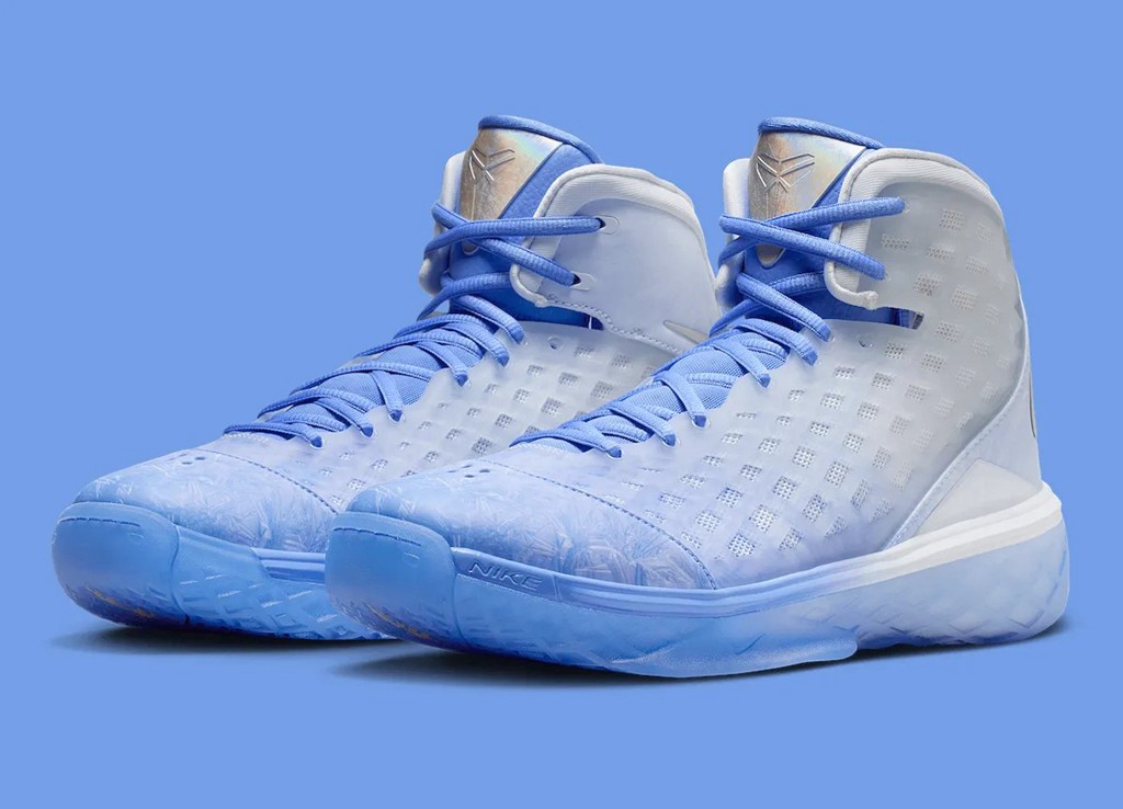 Nike,Kobe 3 Protro,Christmas,I  圣诞 Kobe 3 曝光！说是 “最美配色” 不过分…