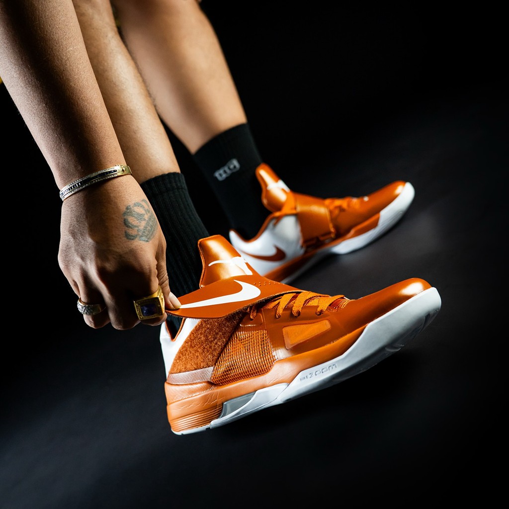 Nike,KD4,Texas,IB3555-800  德州 KD4 最新实物！OG 味十足！