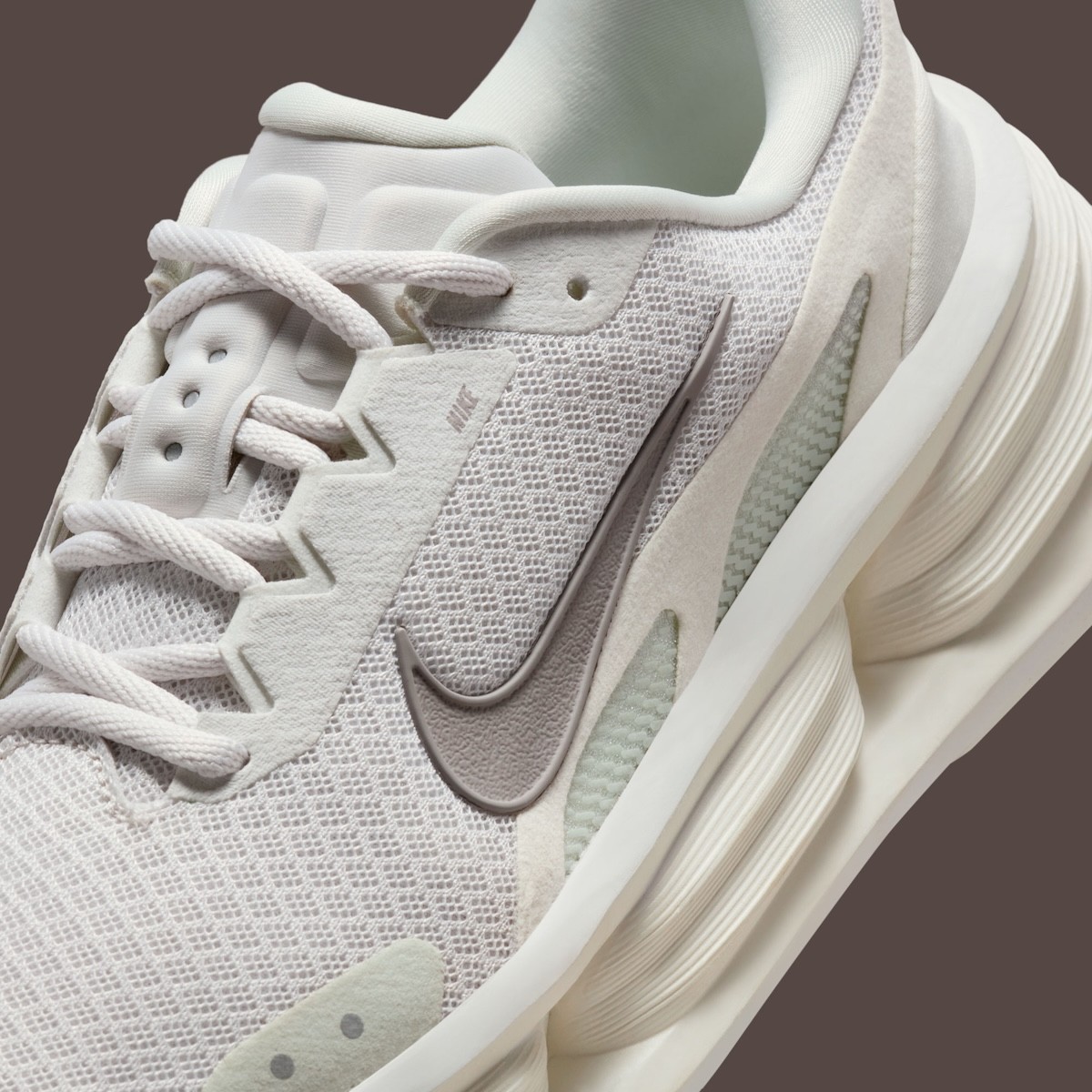 Nike,曝光,全新,厚底,跑鞋,你,觉得,如何,Nike,  Nike 全新「厚底跑鞋」曝光！真好奇脚感如何！