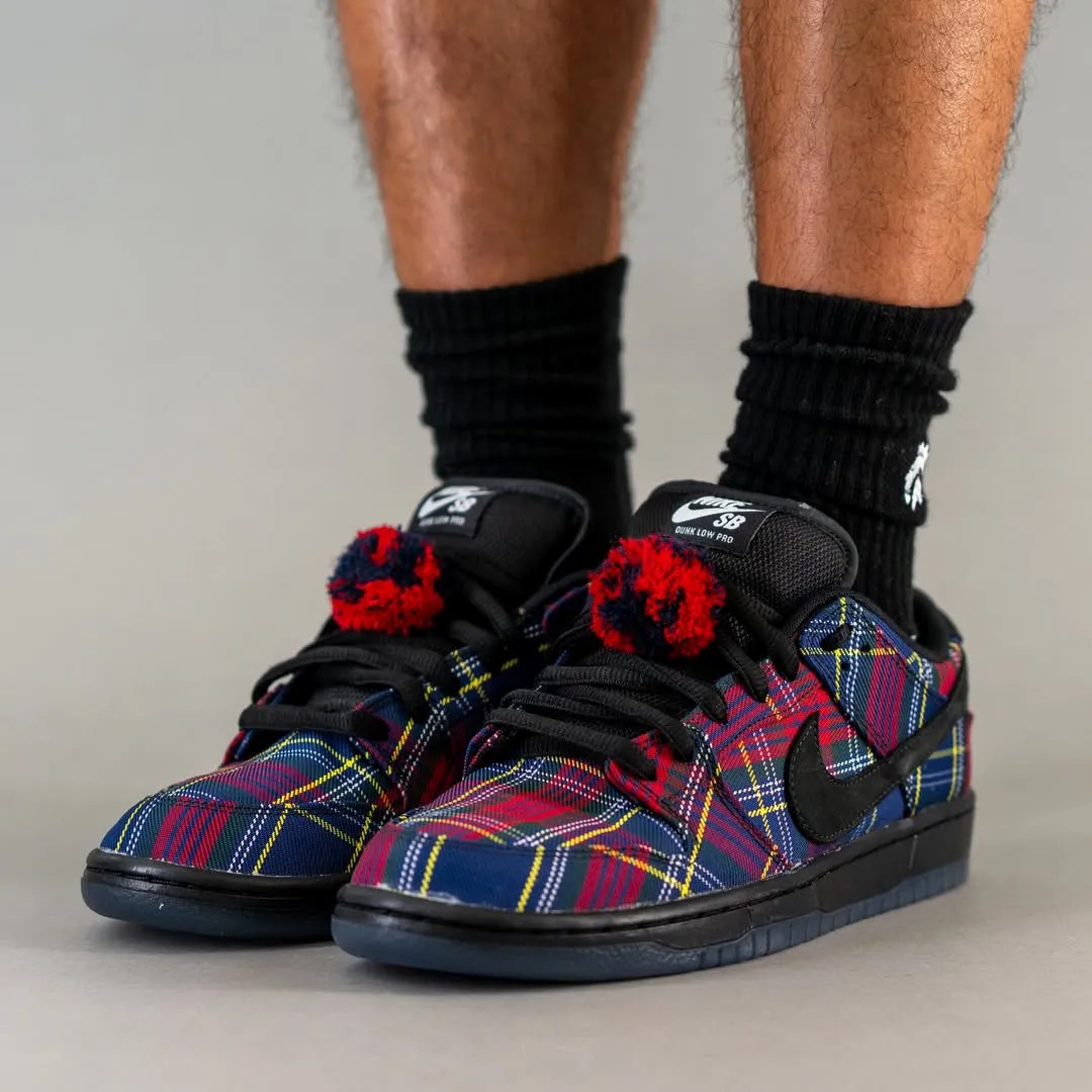 Nike,SB Dunk Low,Nardwuar,II14  全新 SB Dunk 细节太丰富！果然是他的联名鞋！