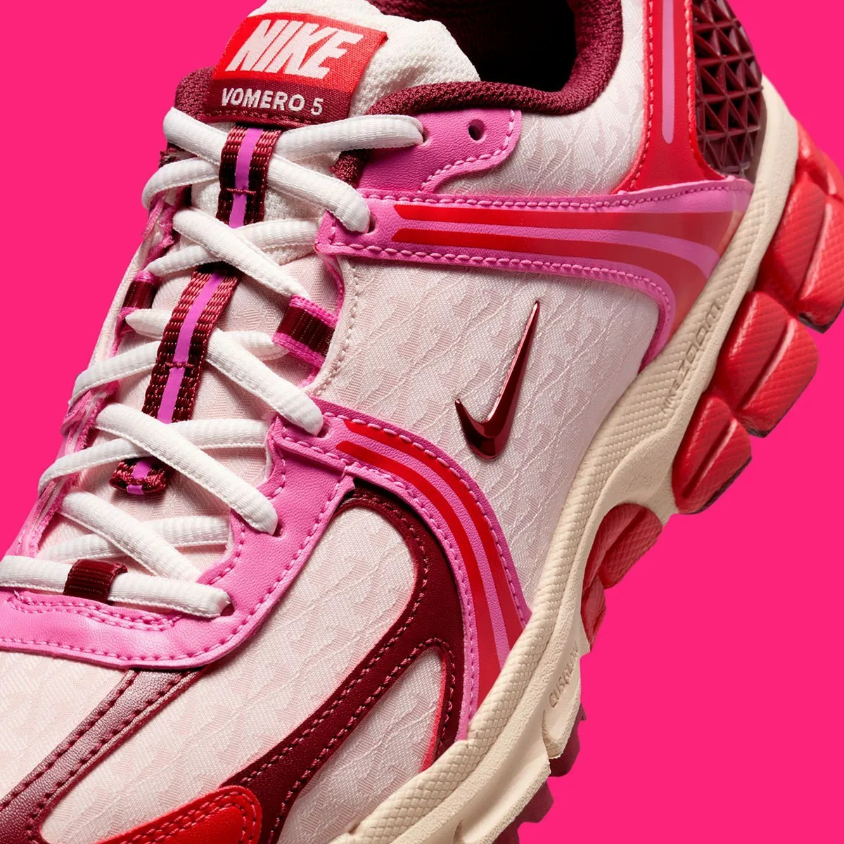 Nike,Zoom Vomero 5,IM7185-640  Zoom Vomero 5 有新变化！你觉得怎么样？