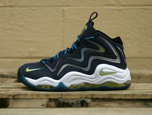 nike-air-pippen-midnight-navy-sonic-yellow-tropical-teal-2.jpg