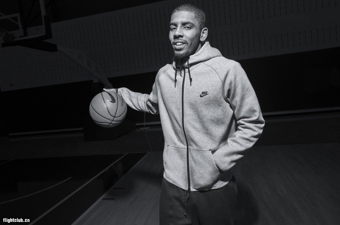 Kyrie,Irving为Nike,Tech,Fleece  Kyrie Irving为Nike Tech Fleece AW77拍摄广告