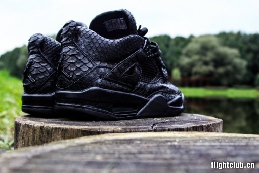 black-python-air-jordan-iv-01.jpg
