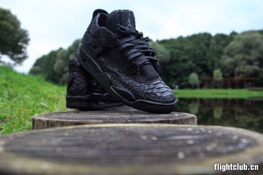 black-python-air-jordan-iv-03.jpg