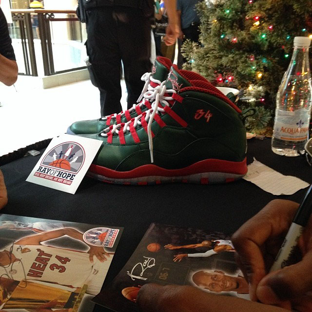 Air,Jordan,10,雷阿伦/圣诞P  Air Jordan 10 雷阿伦圣诞PE 实物曝光