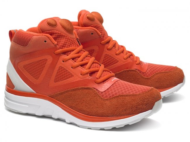 Reebok,Classic推出全新Pump,“  Reebok Classic Pump “Glow in the Dark” 系列亮相
