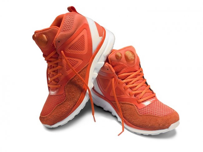 Reebok,Classic推出全新Pump,“  Reebok Classic Pump “Glow in the Dark” 系列亮相