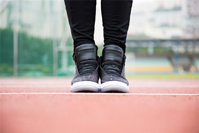 球鞋资讯,球鞋新闻,时尚杂  adidas Originals Veritas Mid 全新鞋款登场