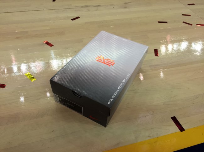 Nike,Kyrie,1,专属鞋盒,实物图  Nike Kyrie 1 专属鞋盒亮相