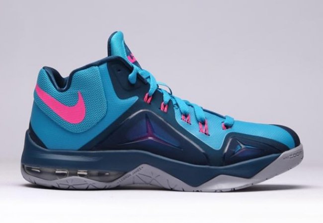 球鞋资讯,球鞋新闻,时尚杂 使节 Nike LeBron Ambassador 7 全新配色现已发售