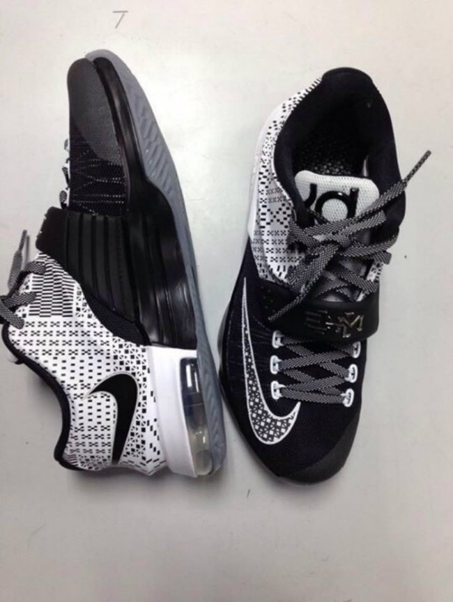 Nike,KD,7,BHM,全新图赏 718817-010 KD7 BHM 黑人月配色实物图赏