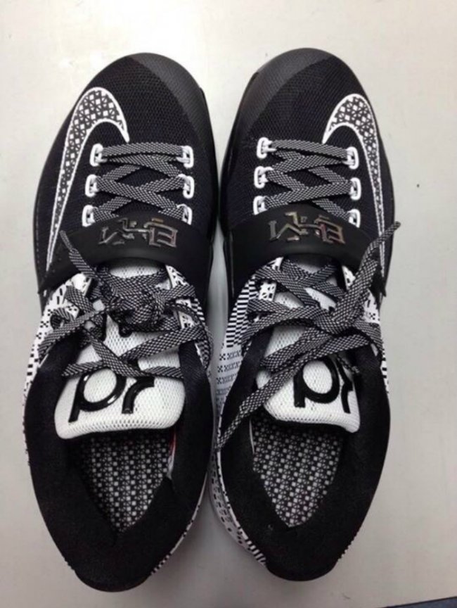 Nike,KD,7,BHM,全新图赏 718817-010 KD7 BHM 黑人月配色实物图赏