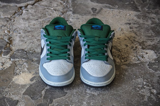 Nike,SB,Dunk,Low,枫叶,实物图  Nike Dunk SB Low 枫叶配色实物图赏