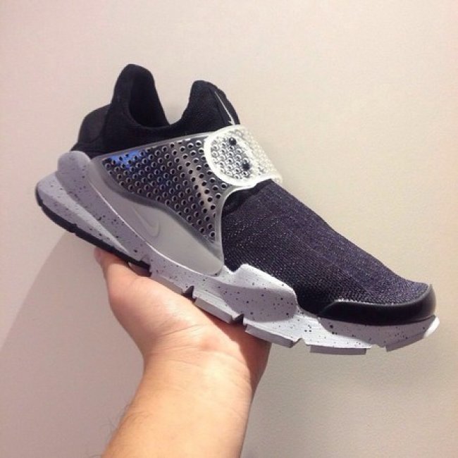 球鞋资讯,球鞋新闻,时尚杂  Nike Sock Dart 未市售配色曝光