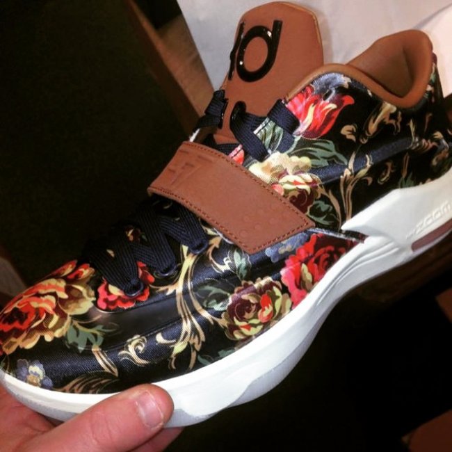 Nike,KD,7,EXT,花卉,市售信息  KD7 EXT 花卉配色发售信息