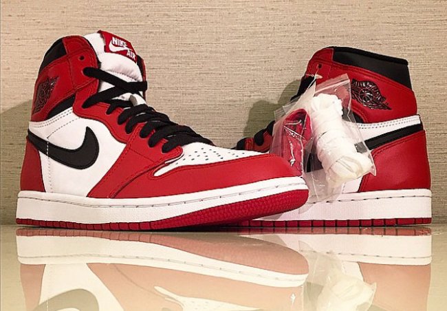 Air,Jordan,1,Retro,Hi,OG,黑红 555088-101AJ1 Air Jordan 1 Retro Hi OG "Chicago" 白黑红今夏回归！