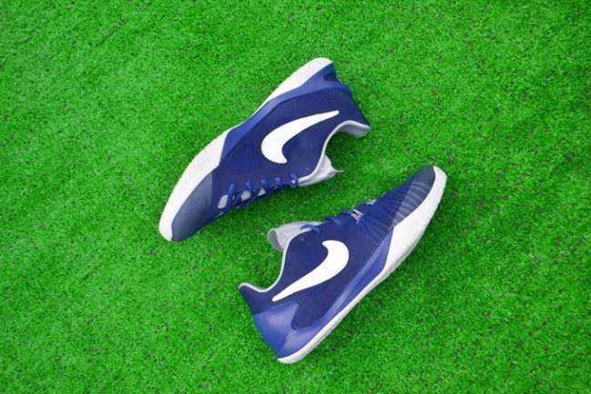 球鞋资讯,球鞋新闻,时尚杂  fragment design x Nike Hyperchase 第三配色实物近赏