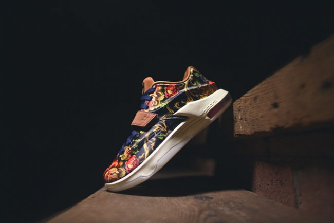 球鞋资讯,球鞋新闻,时尚杂 726438-400 KD7 EXT "Floral" QS 花卉现已发售