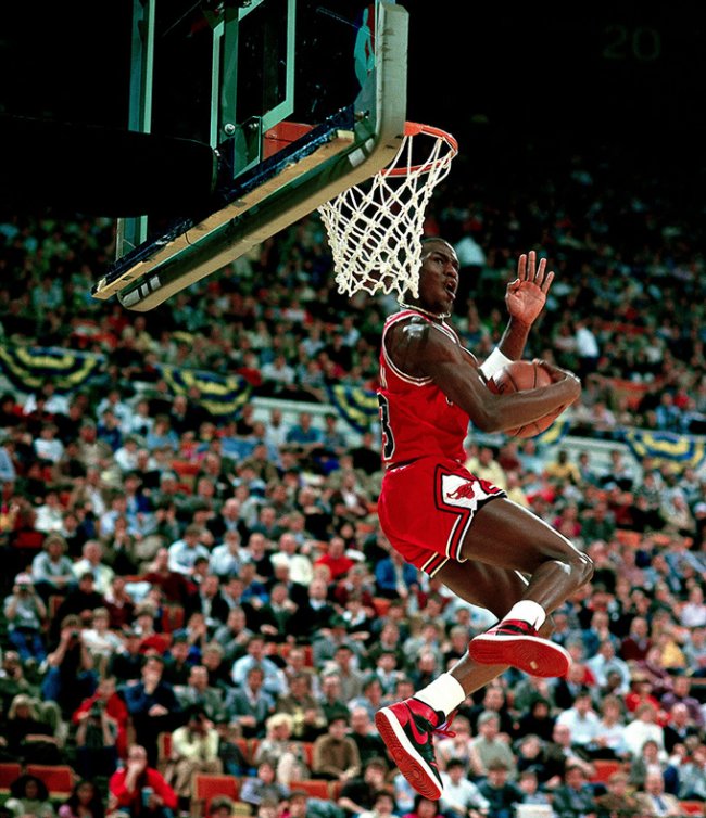 球鞋资讯,球鞋新闻,时尚杂  Michael Jordan 全明星赛 10 大经典球鞋上脚
