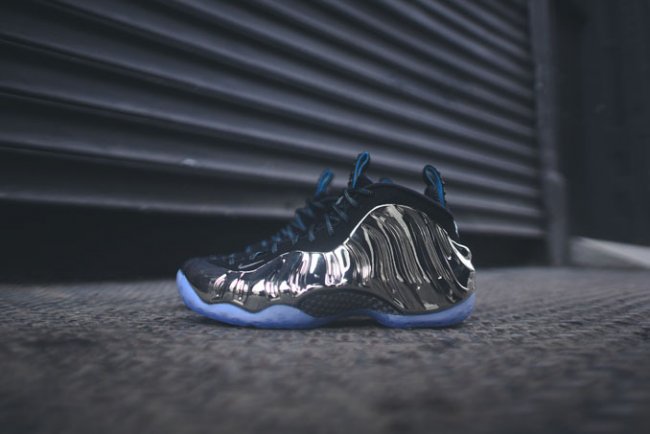 球鞋资讯,球鞋新闻,时尚杂 744306-001镜面喷中国发售 Nike Air Foamposite One "Mirror" 全明星实物近赏