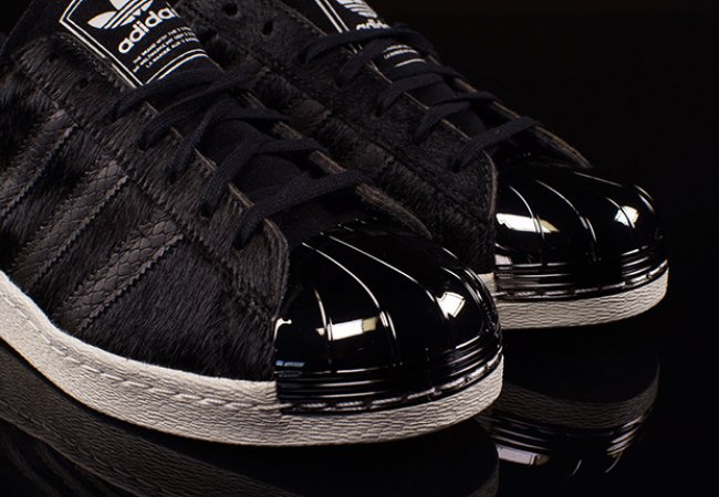 球鞋资讯,球鞋新闻,时尚杂  adidas Originals Superstar 80s 马毛鞋面亮相