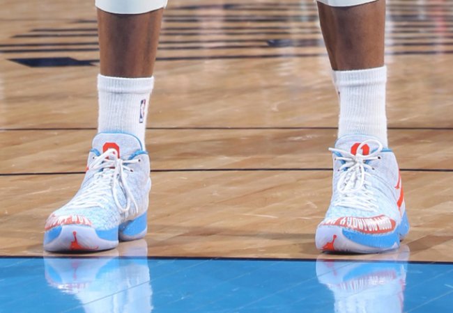 Russell,Westbrook亲着曝光Ai AJ29 威少上脚 Air Jordan XX9 PE "母亲生日快乐" 配色