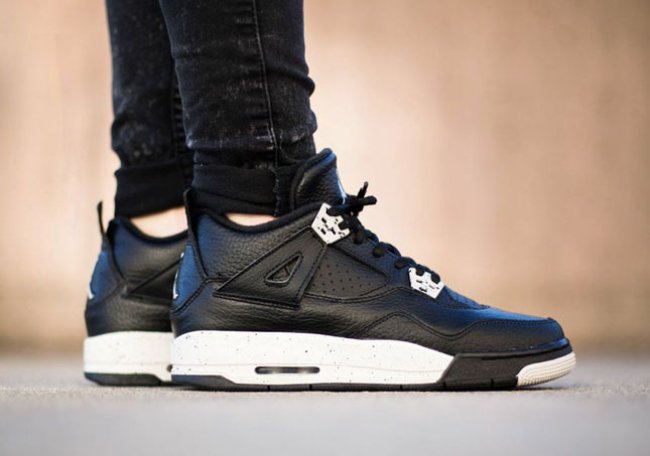 球鞋资讯,球鞋新闻,时尚杂 AJ4奥利奥 Air Jordan 4 "Oreo" GS 女款上脚实拍