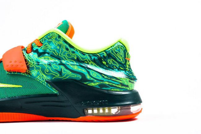 球鞋资讯,球鞋新闻,时尚杂 653996-303 KD7 "Weatherman" 气象员配色美图欣赏