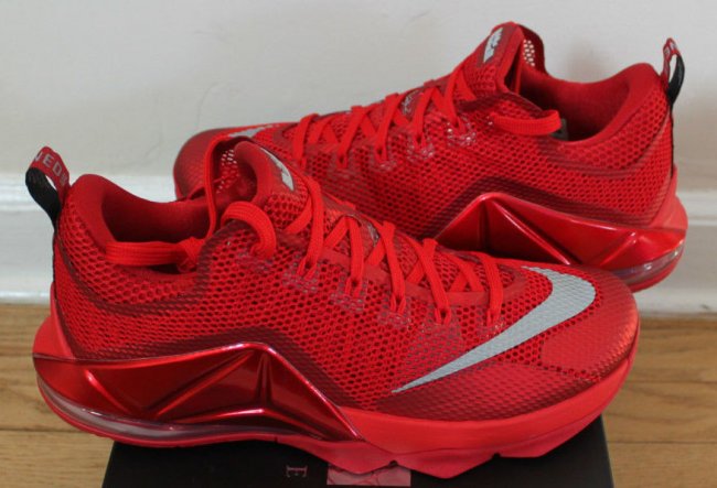 Nike,LeBron,12,Low,纯红,现已发 724557-616LBJ12 LeBron 12 Low 纯红配色即将发售