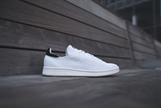 球鞋资讯,球鞋新闻,时尚杂  adidas Consortium Primeknit Stan Smith 黑白近赏
