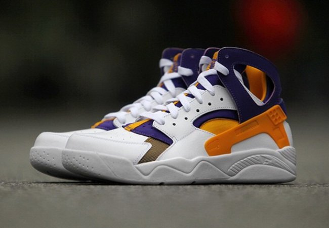 Nike,Air,Flight,Huarache,湖人配  Nike Air Flight Huarache 湖人配色即将发售