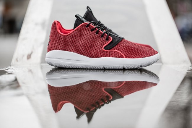 Jordan,Eclipse,“University,Re  Jordan Eclipse “University Red” 校园红亮相