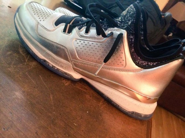 adidas,D,Lillard,1,Gauntlet联赛  adidas D Lillard 1 Gauntlet 联赛配色曝光