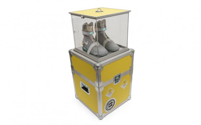 天价Nike,Mag套装现身eBay  拍卖版 Nike Air Mag 套装以天价现身 eBay