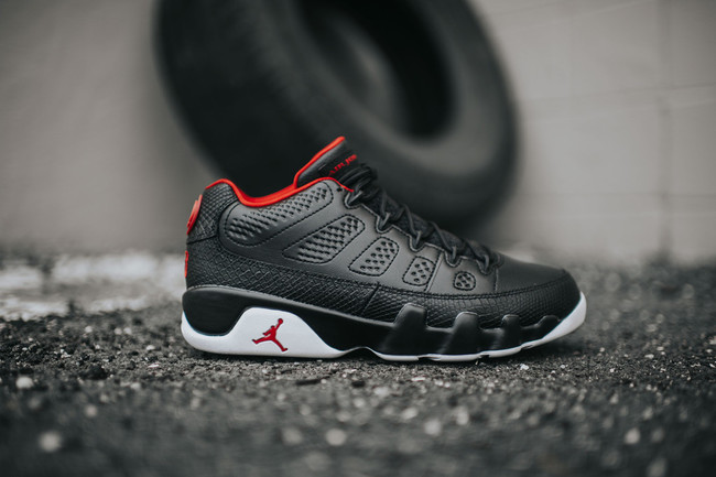 832822-001,AJ9,Air Jordan 9 832822-001AJ9 黑红降临！Air Jordan 9 Low “Bred” 中国区本周发售