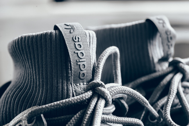 S74791,Tubular Doom,adidas  adidas Tubular Doom “Grey Scale” 新色亮相