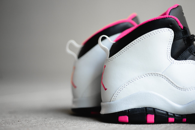 487211-008,AJ10,Air Jordan 10 487211-008AJ10 白粉甜美风，Air Jordan 10 GS “Vivid Pink” 实物近赏