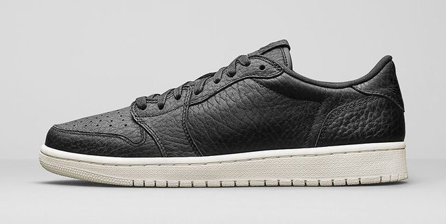 AJ1 LOW,Air Jordan 1 LOW AJ1 以简为新，Air Jordan 1 Low “No Swoosh” 带来时尚跨界
