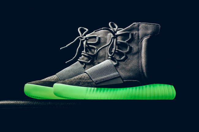 BB1840,Yeezy 750 Boost BB1840 难以抗拒的侃爷新作！Yeezy 750 Boost “Light Grey” 上脚实拍