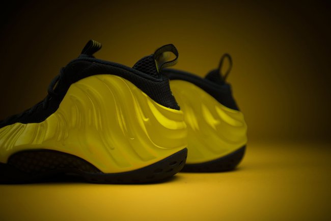 314996-701,Foamposite One,Foam 314996-701 科幻风呈现，Nike Air Foamposite One “Yellow” 全新美图