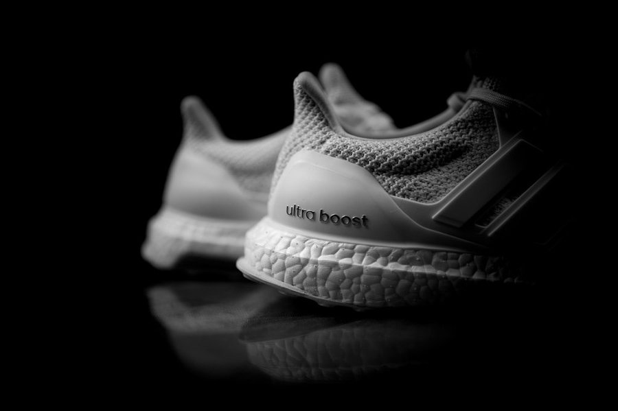 AQ5929,Ultra Boost  纯白配色 Ultra Boost “Triple White” 2.0 美图欣赏