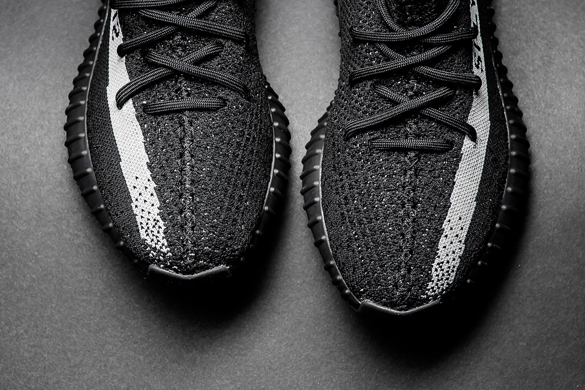 BY1604,Yeezy 350 Boost V2,Yeez BY1604 行情提示：Yeezy 350 Boost V2 黑白配色
