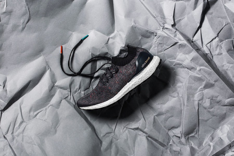 Ultra Boost Uncaged,Ultra Boos  Ultra Boost Uncaged 有了个低调的 “彩虹” 配色