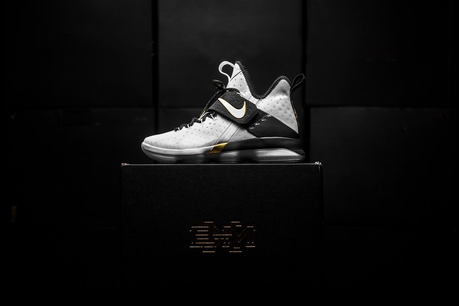 860634-100,LeBron 14,LBJ14 860634-100 黑人月 LeBron 14 “BHM” 中国区尚无发售信息